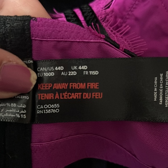 Ashley Graham Pink and Black Bra - Picture 6 of 6